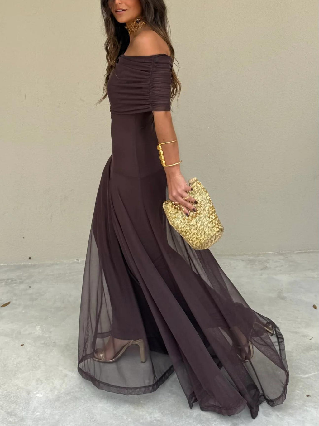 VESTIDO CASUAL HOMBROS DESCUBIERTOS