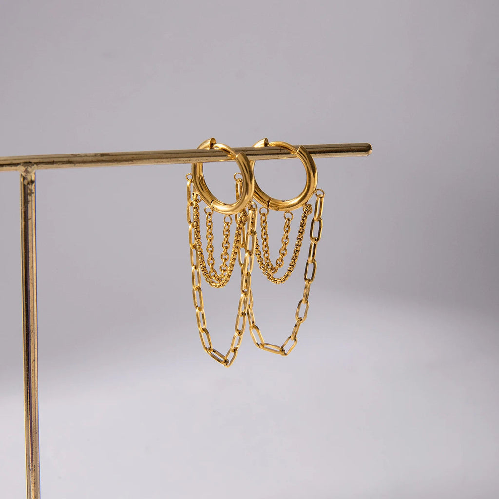 Neida - Pendientes de aro con Cadena Estudio