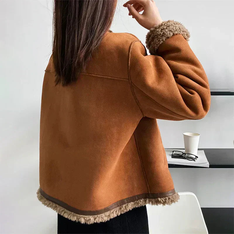 CHAQUETA DE PIEL BELLA ATEMPORAL